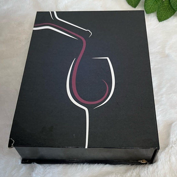 LA Z BOY Wine Essentials - Picture 9 of 10